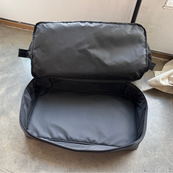 Beis Weekender Bag - Picture 3 of 8